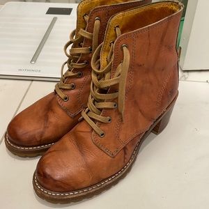 Frye Sabrina Boot